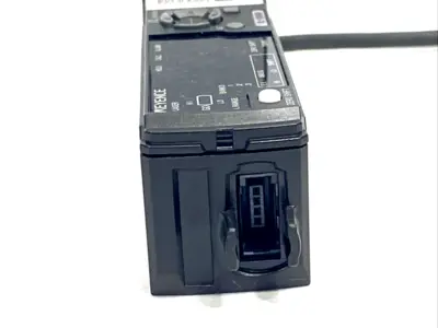 Used KEYENCE Multi-Function Laser Sensor Amplifier Unit DIN-Rail Mount Type Sensors Michigan US | Maverick Industrial Sales #1398270