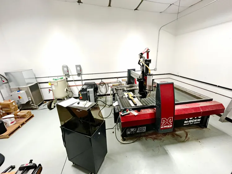 Used 2014 OMAX MAXIEM 1515 Waterjet Cutters Ontario CA | CNCsurplus #384674