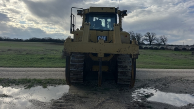 USED 2022 Caterpillar D8T