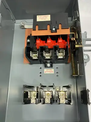 USED SQUARE D SER. 4 I-LINE BUSWAY SWITCH 30A 3P3W 600V