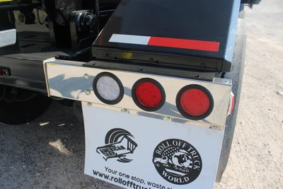 New | in-Stock 2027 FREIGHTLINER 114SD PLUS Rolloff Trucks Texas US | Roll Off Truck World #1507657
