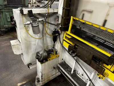 40 TON L&J STRAIGHT SIDE PRESS: YOBRO #23910