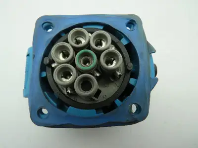 Marechal 01-P4051 Meltric PN7C Poly Receptacle 6-Wire 5-Pin Female Connector 15A