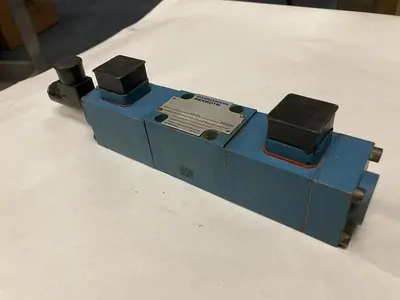 Used MANNESMANN REXROTH 4WRE6E16-11/24 Z4/V Pump & Valve Parts | Surplus Asset Holdings #1219368