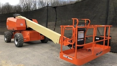 USED 2022 JLG 600S
