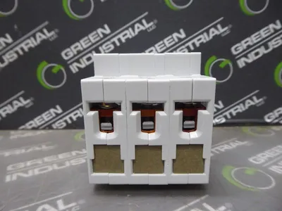 Box of 4 Siemens 5SX2 325-7 Miniature Circuit Breaker 25A 400VAC 3 Pole New NIB