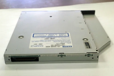 USED Teac CD-220E-ES2