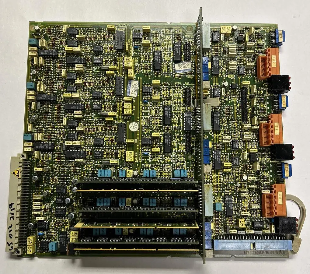 Used SIEMENS 6SC6-100-0NA21 Industrial Controls Ohio US | Surplus Asset Holdings #1242288