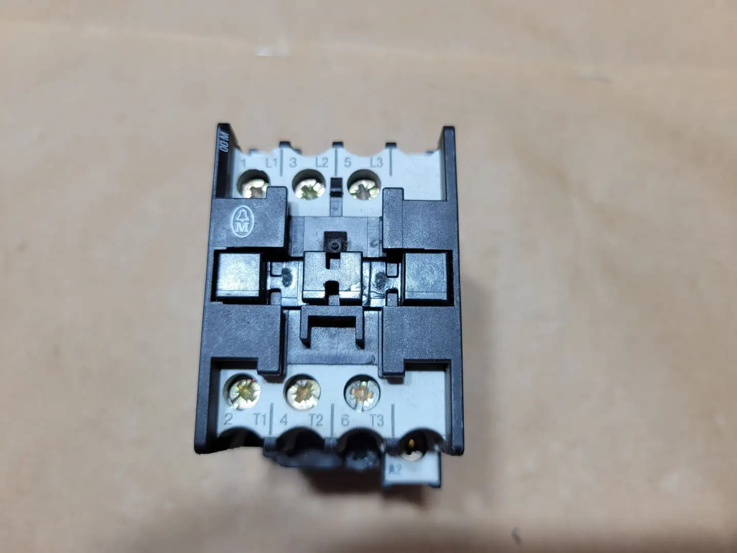 Used MOELLER DIL00M Switchgears British Columbia CA | Lenmark #1438453