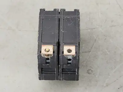 100 Amp, 2 Pole, 120/240 volts Circuit Breaker