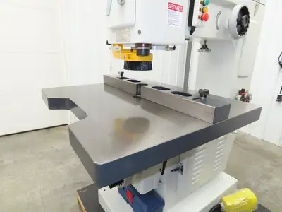 Cantek SR-750 Pneumatic Overarm Pin Router 29.5" Throat 7.5Hp 460V Motor