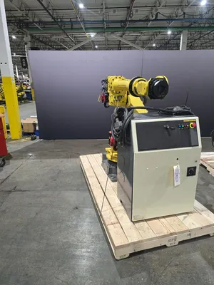 USED 2011 FANUC R-2000IB/175L