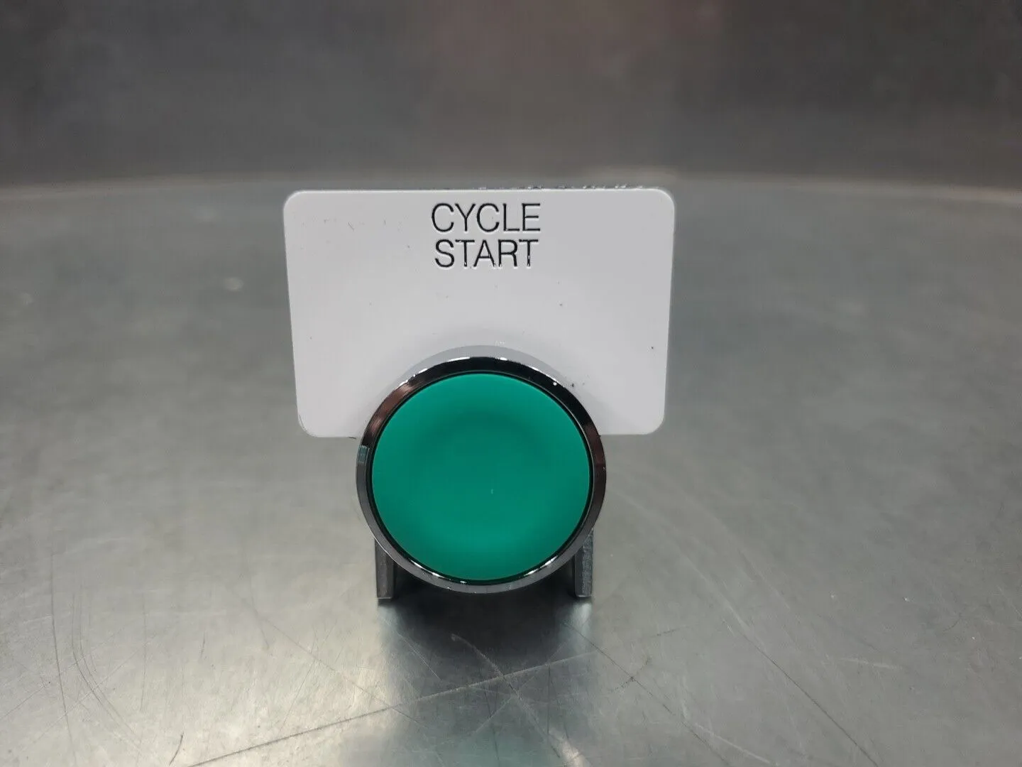 Schneider Electric ZBE-101 Green Push Button, Single Contact. 4A-32