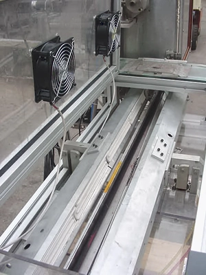USED FOUR PISTON  HEATED HOT POUR FILLER 4 PISTON HOT POUR