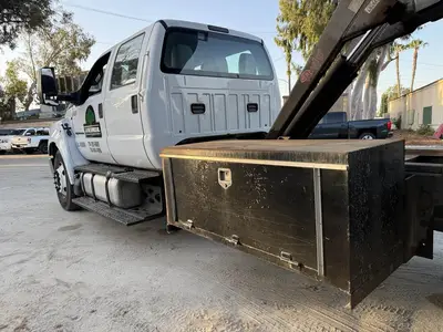 USED 2017 FORD F-650