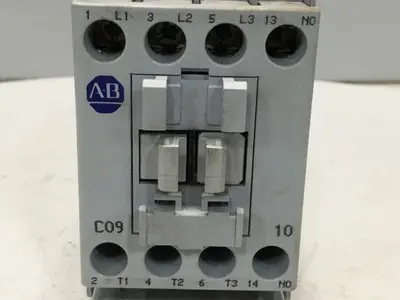 USED ALLEN BRADLEY 100-C09.10 SER A