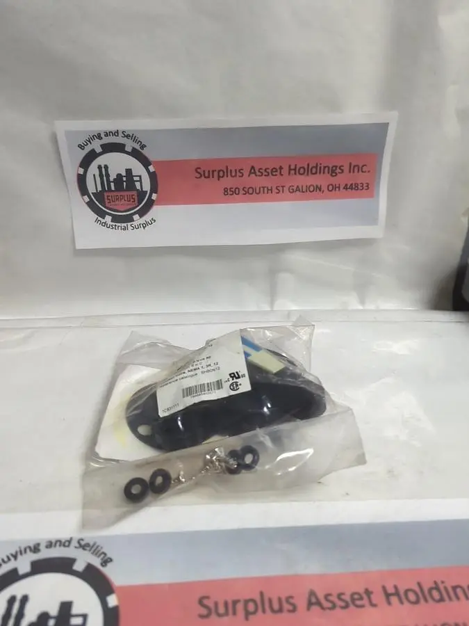 New | in-Stock EATON SHB0N12 Miscellaneous Equipment (Electrical & Power) | Surplus Asset Holdings #1198378