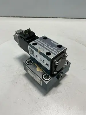 USED BOSCH 0 810 090 240