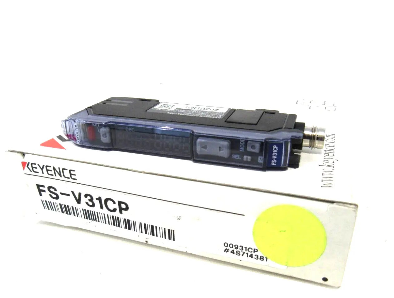 NEW KEYENCE FS-V31CP FIBER OPTIC SENSOR FSV31CP
