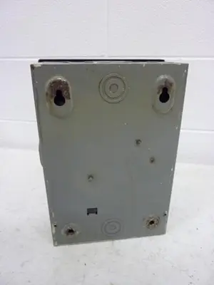 USED SQUARE D D322N