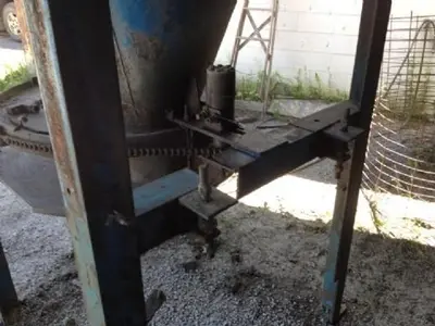 Used 1995 HOME MADE 18X18 AND 24X24" Block Making Machines Quebec CA | DIT Equip #1412414