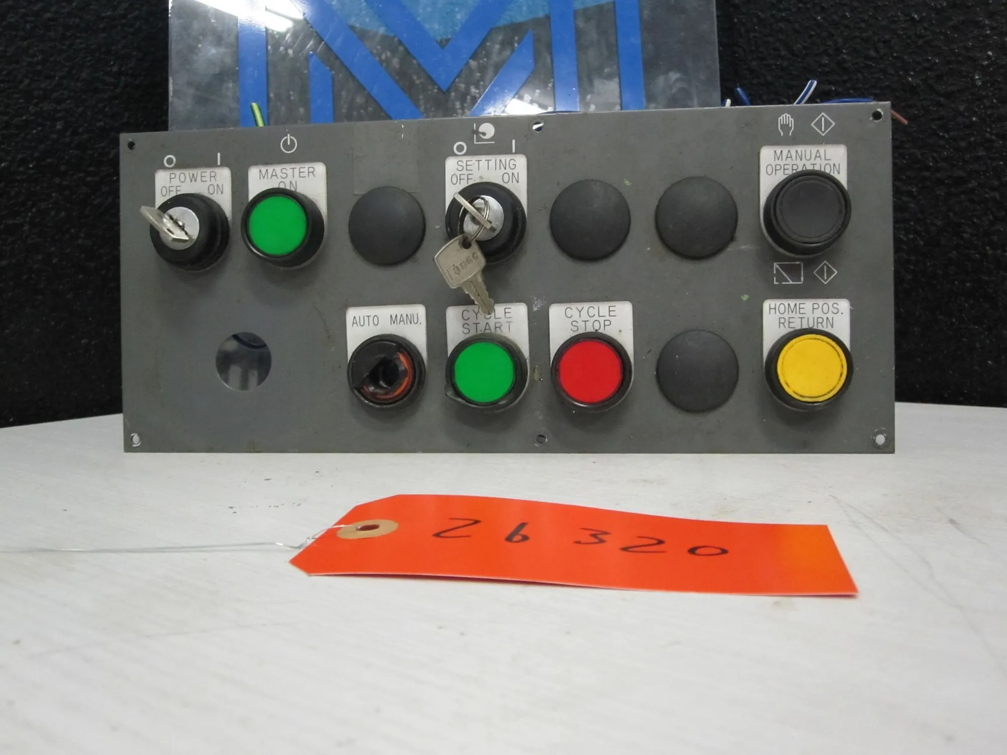 CNC OPERATOR INPUT BUTTON PANEL WITH IDEC KEYS AND BUTTONS