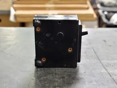 15 Amp, 1 Pole, 120 volts Circuit Breaker