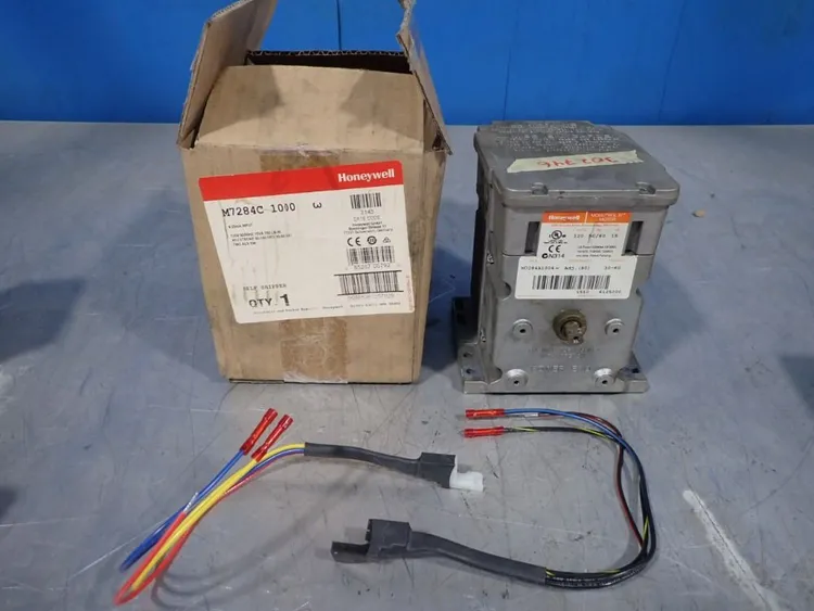 Used _UNKNOWN_ _UNKNOWN_ Rotary Actuators Ohio US | HGR 24 #1373142