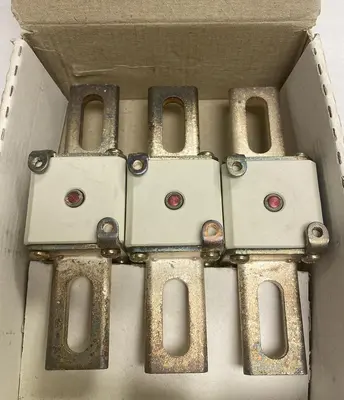 New | in-Stock FERRAZ SHAWMUT A070URD30KI0080 Miscellaneous Equipment (Electrical & Power) | Surplus Asset Holdings #1188239
