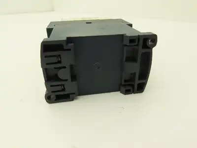 Telemecanique LC1D186 Contactor Motor Starter 32A 690V 15Hp Coil 24VDC Lot of 10
