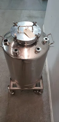 Pressurized Tank  Inox Industries # 49887