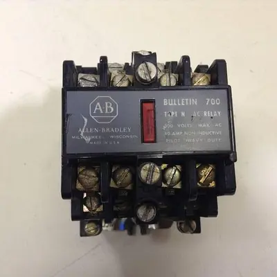USED ALLEN BRADLEY 700-N800A1 SER C