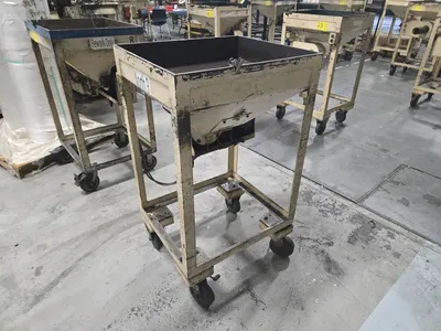 (1) Auger Hopper