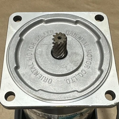 NEW Oriental Motor 5RK90GU-CWM
