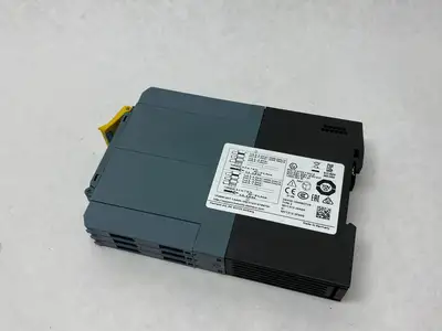 USED SIEMENS SIRIUS FAIL-SAFE REVERSING STARTER
