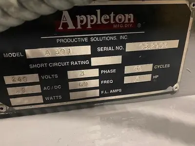 USED 2004 APPLETON A301