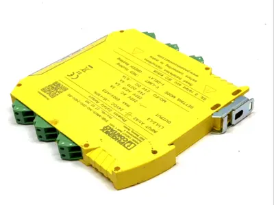 USED PHOENIX CONTACT SAFETY RELAY 24VDC 2702355