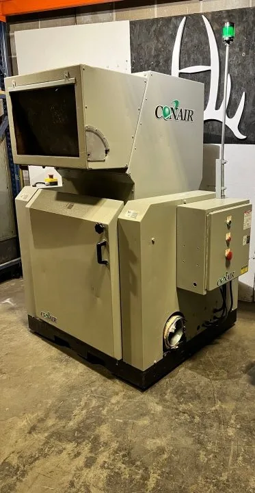 Used 2003 CONAIR CG-1424 Granulators | Hunter Plastics #788898