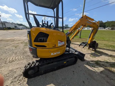 KATO 25V5 Mini Excavators | Mid South Machinery (1)