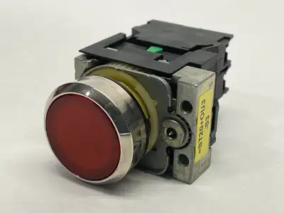 USED SIEMENS 22MM ILLUMINATED PUSHBUTTON RED W/ 3SU1510-0AA10-0AA0