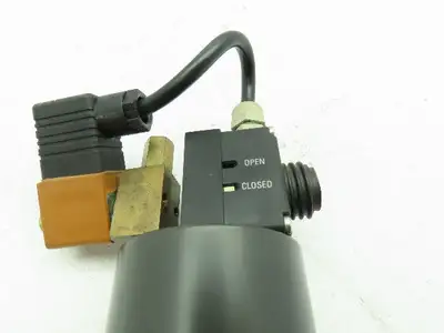 VAT 26328-KA41-1002/1015 Pneumatic Stainless Right Angle Solenoid Valve 1" ID