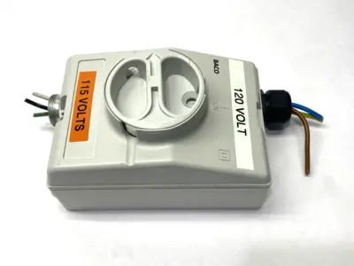 Used BACO Enclosed Disconnect Switch 3-Pole 32A Disconnects Michigan US | Maverick Industrial Sales #1391649
