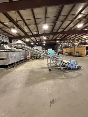 FOOD PROCESS AUTOMATION 50IN WIDE BELT INCLINE CONVEYOR WITH LOMA METAL DETECTOR