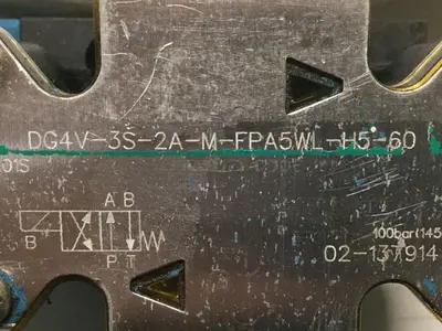 USED VICKERS DG4V3S2AMFPA5WLH560