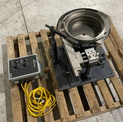 USED VIBROMATIC 12" VIBRATING BOWL FEEDER W/ H002 FEEDER/INCLINE CONTROLLER