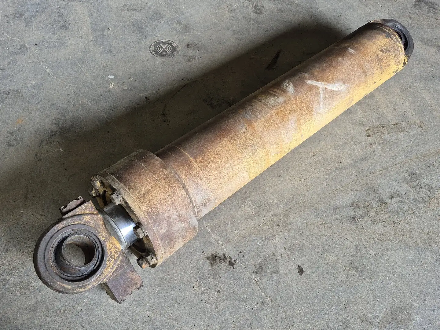 USED KOMATSU 561-63-62102