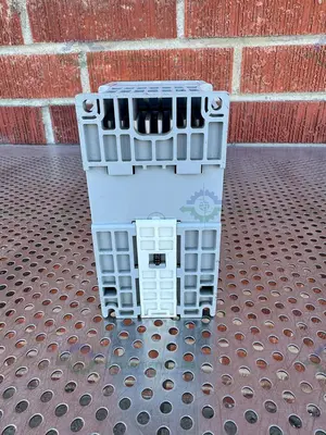 USED ALLEN BRADLEY POWERFLEX 4 22A-D1P4N104  SERIES A AC DRIVE 0.5 HP
