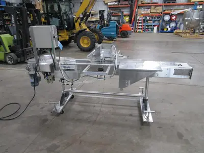 Conveyor with Wirecut