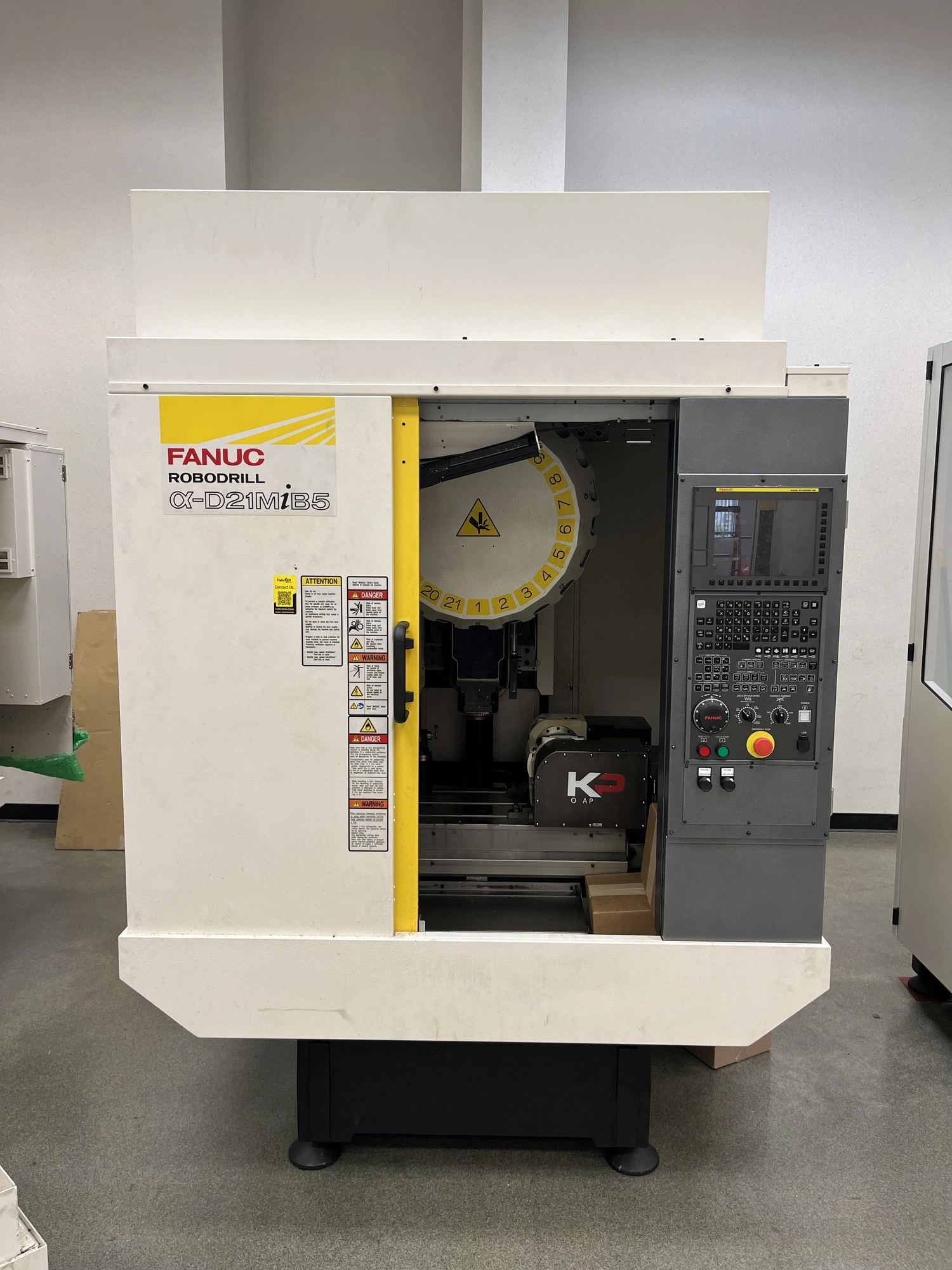 USED 2021 FANUC ROBODRILL ALPHA D21MIB5