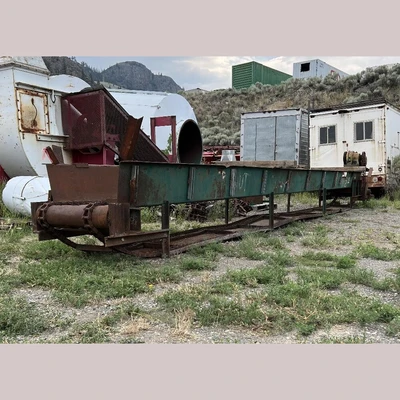 25in Wide x 30.75ft Long Chain Conveyor